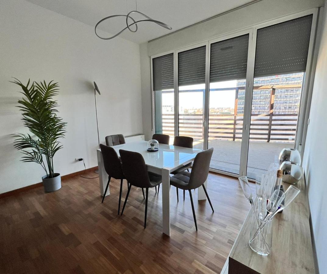 Appartamento De Luxe Giada โบโลญญา ภายนอก รูปภาพ